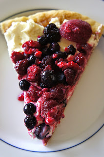 Mixed Berry Breakfast Pizza: Savory Sweet and Satisfying