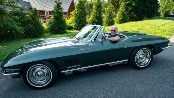 Chevrolet Chevrolet Corvette StingRay 1967 Joe Biden