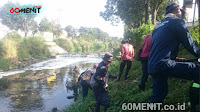 Perawatan Sungai Cipamokolan, Satgas Sektor 22 Sub 10 Babad Rumput Liar