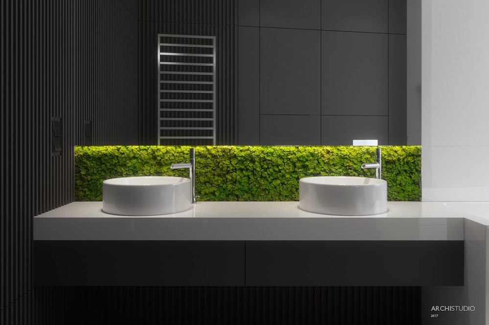 moss-backsplash