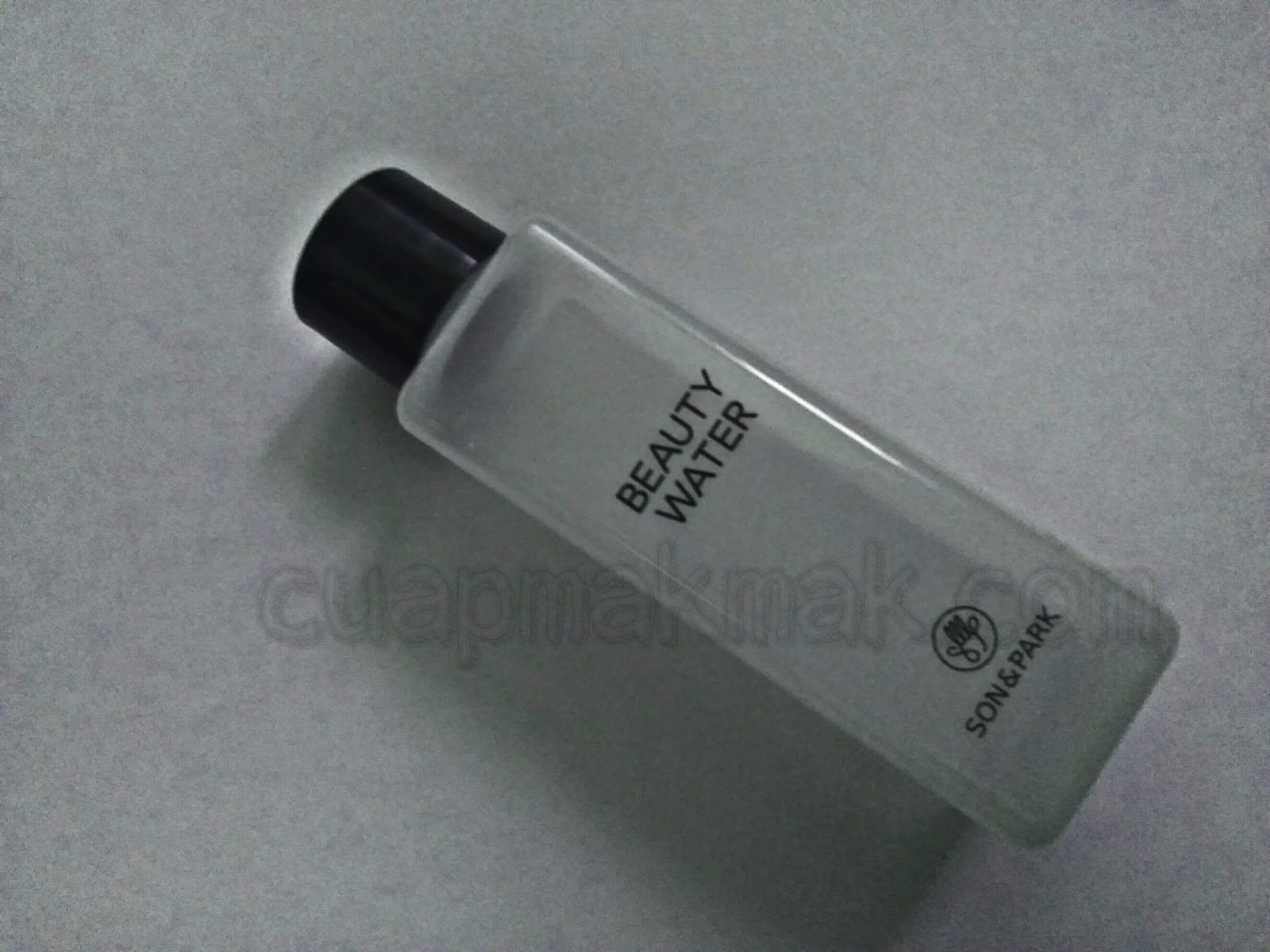 packaging son & Park beauty water