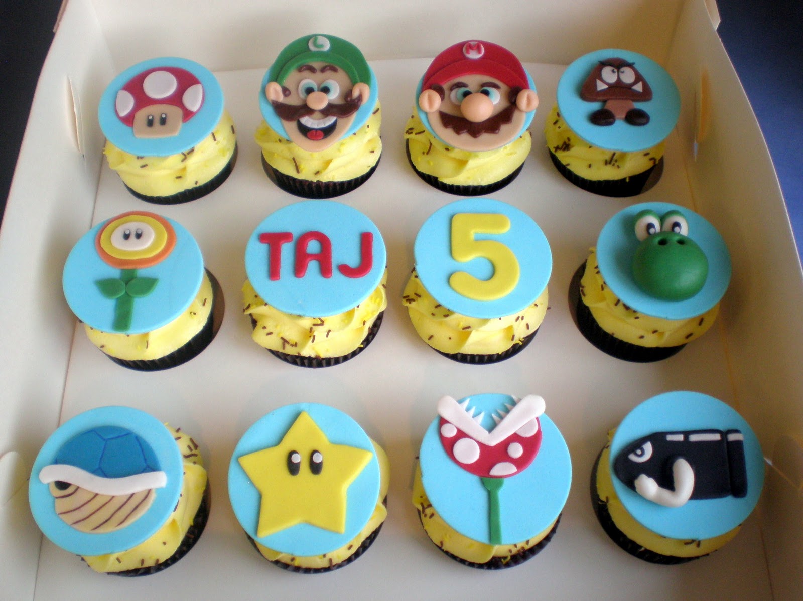 Super Mario Bros Cupcakes