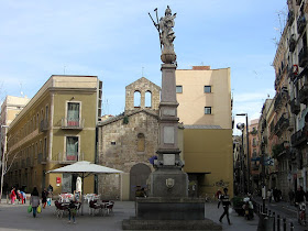 Praças para curtir Barcelona - Plaça del Pedró