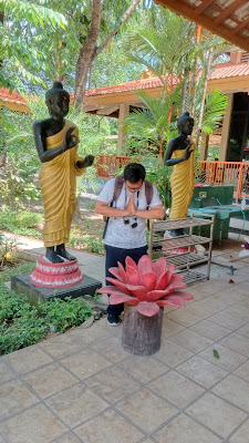 Patung Buddha tidur mojokerto