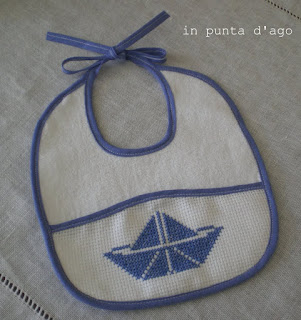 http://silviainpuntadago.blogspot.it/2012/07/blu.html