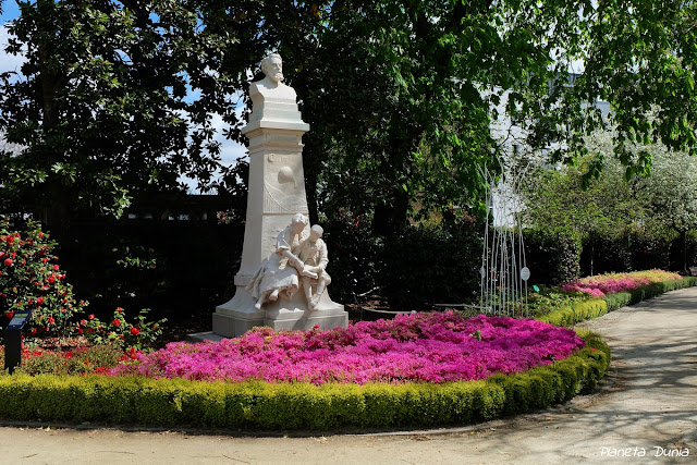 Monumento a Jules Verne