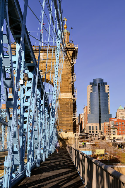 Міст Джона А. Роблінга. Цинциннаті, Огайо (John A. Roebling Suspension Bridge. Cincinnati, OH)