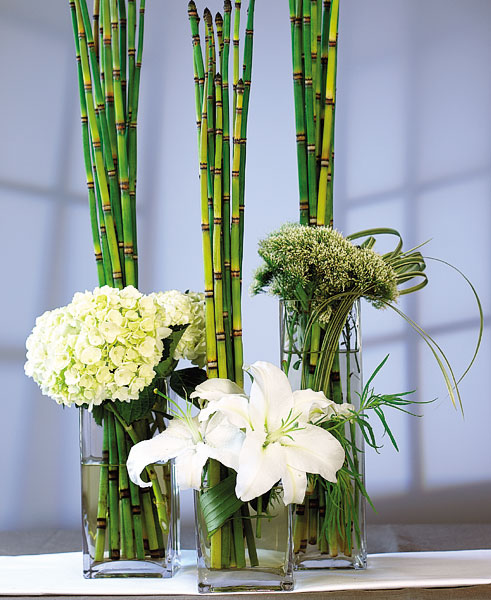 Wedding reception centerpieces will be one of the key decorations for the 