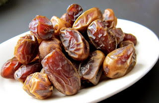 6 Benefits of Dates for Stomach Health