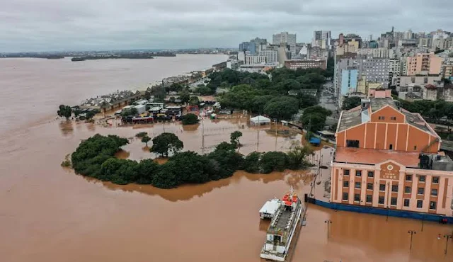 Inundação em Porto Alegre deve durar pelo menos mais 10 dias, mostra levantamento