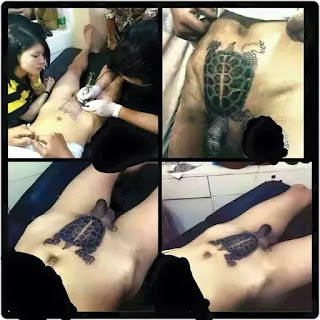 Tatuaje de tortuga en el pene