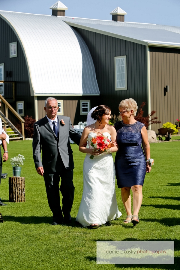  Winnipeg  Wedding  Photographers Carrie Ekosky Photography 