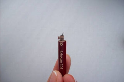 Incredible Sculptures Carved from a Single Pencil Hungarian artist and deviantART user cerkahegyzo carves intricate miniature sculptures from a single lead pencil. The artist says it’s a hobby and form of relaxation for him and that he carves them in his free time. During the day he works as a professional tool-maker in Hungary.