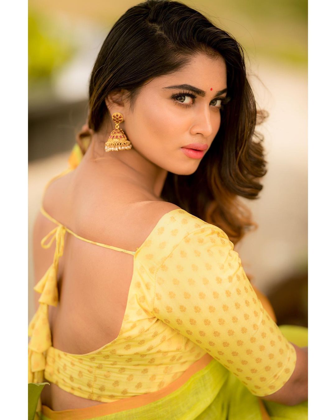Actress Shivani Latest Hot Photos in Saree