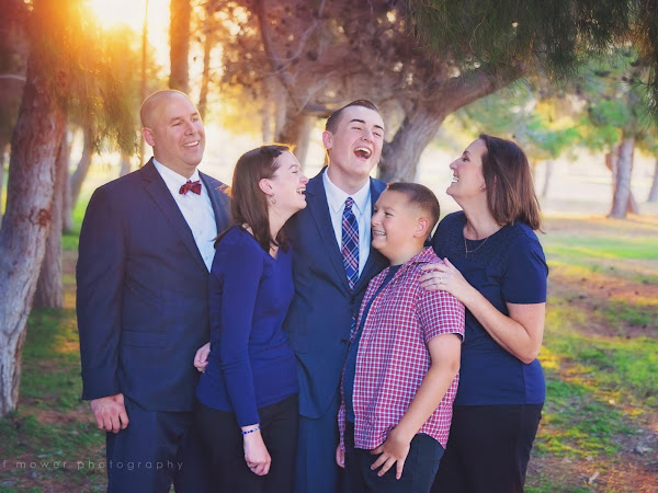 Family & Mission Call Photo Session