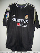 2ª camiseta Real Madrid 2004/2005. Adidas. 45 Barral.