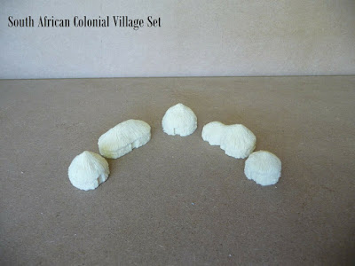 Starter Village - 10mm  South African Colonial Huts (SACH01-05) picture 3