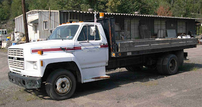 Ford F-700