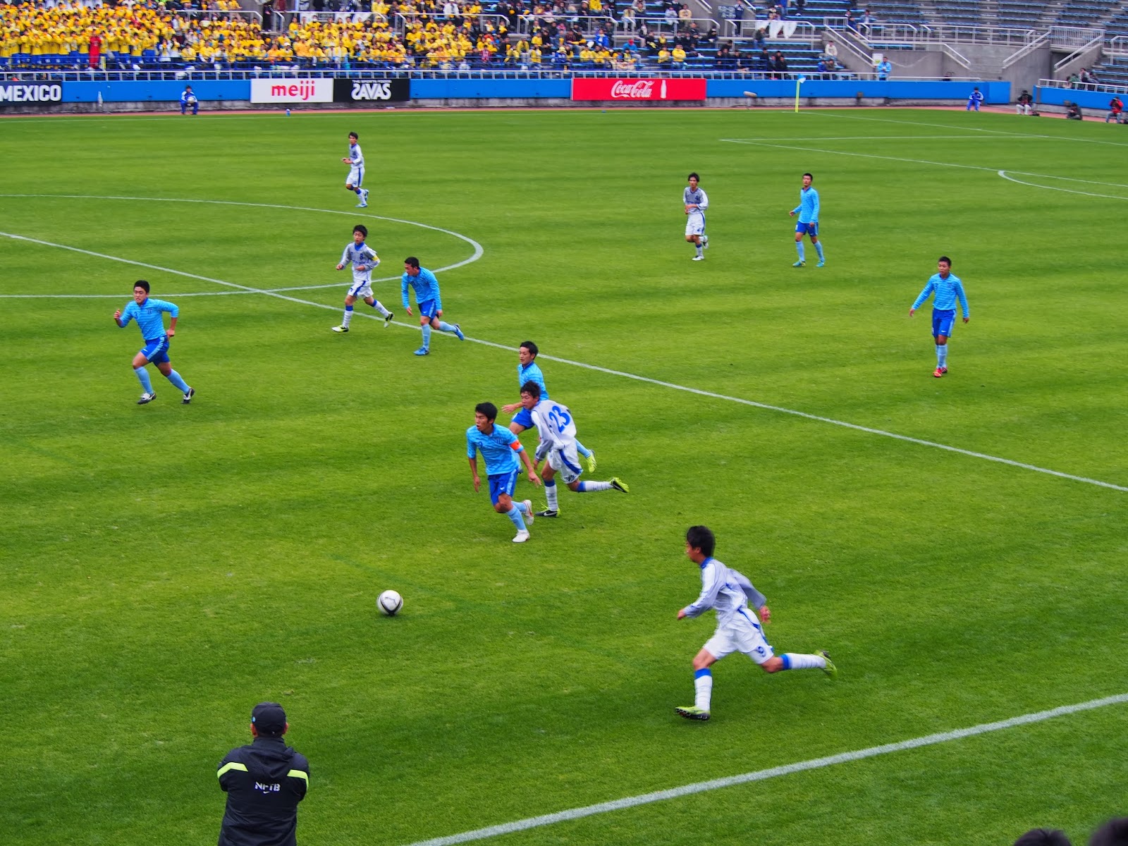 白いページ 高校サッカー選手権 神奈川県予選決勝で 座間のメッシ を見た