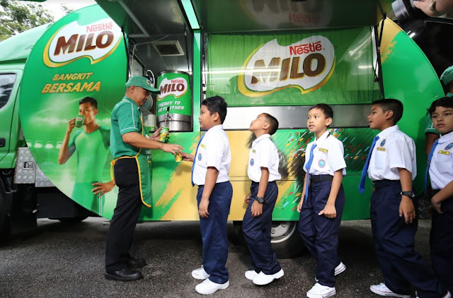 Minum Milo