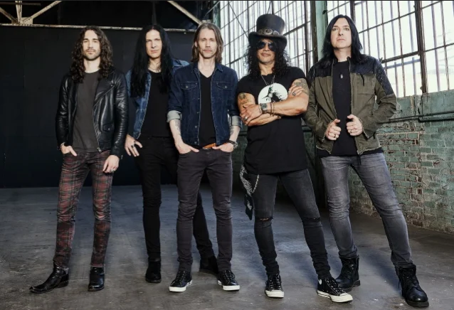 Slash Announces Spring U.S. Tour – Digital Tour Bus