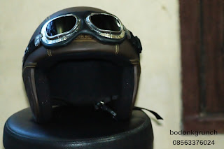 Helm Kulit Surabaya, Jual Helm Kulit, Helm Vespa, Helm CB, Helm Anak.