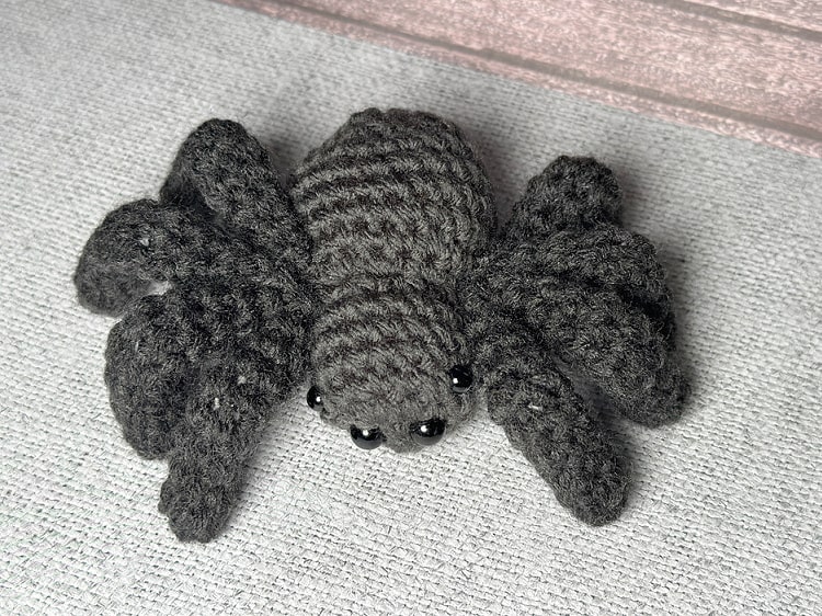 Emotional Support Spider: Crochet pattern