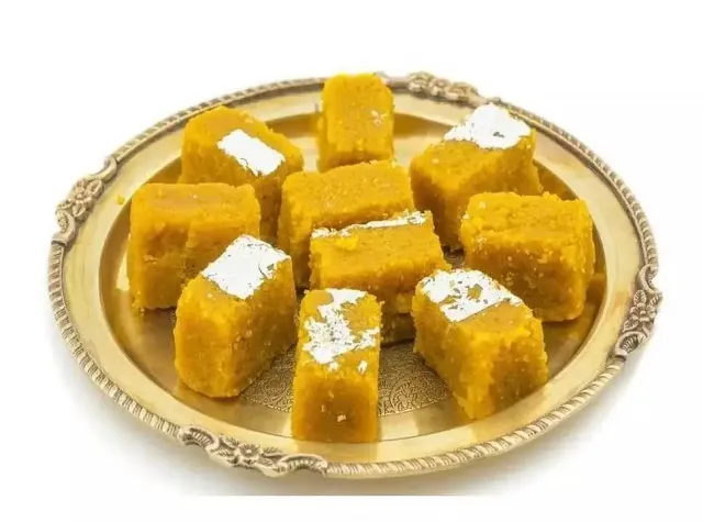Besan ki Barfi