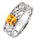 B007のリングデザイン、オレンジダイヤはハートインダイヤモンド製