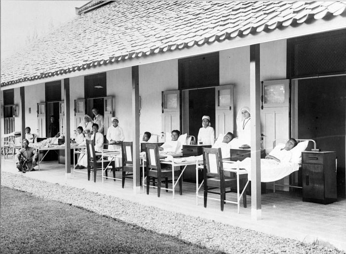 foto rumah sakit panti rapih 1943