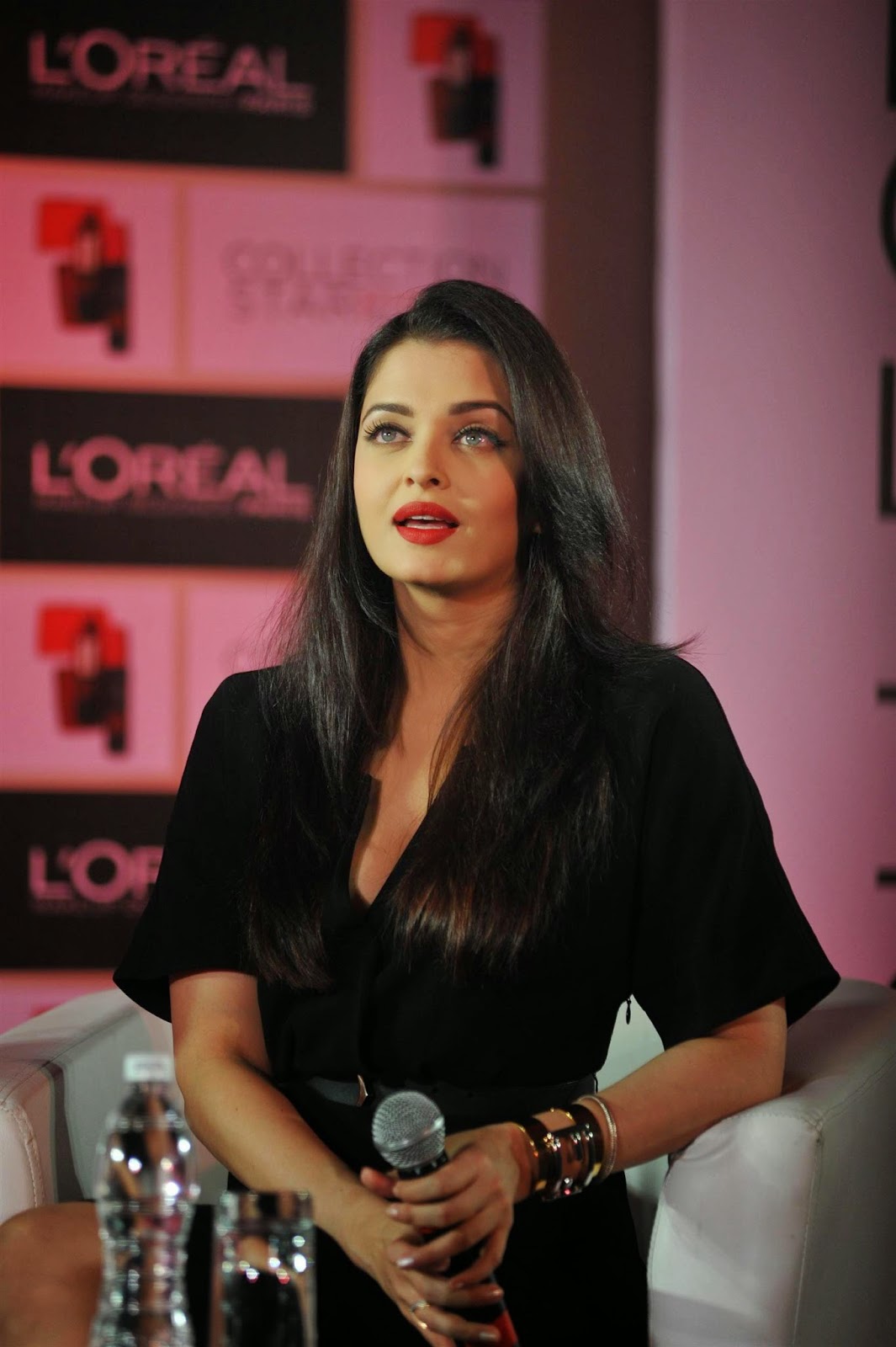Aishwarya-Rai-Bachchan-Launch-Loreal-Pure-Reds-Collection-of-Lipsticks-23