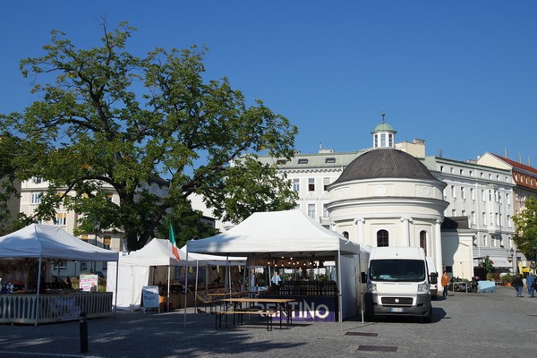 baden bei wien josefsplatz josefsbad