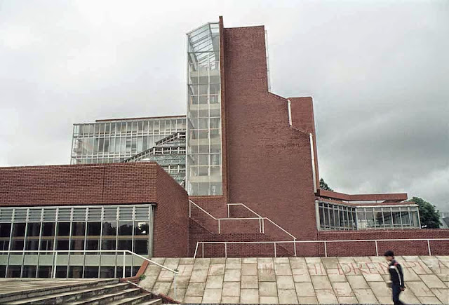 Facultad de Historia de Cambridge | James Stirling | Biblioteca histórica Seeley