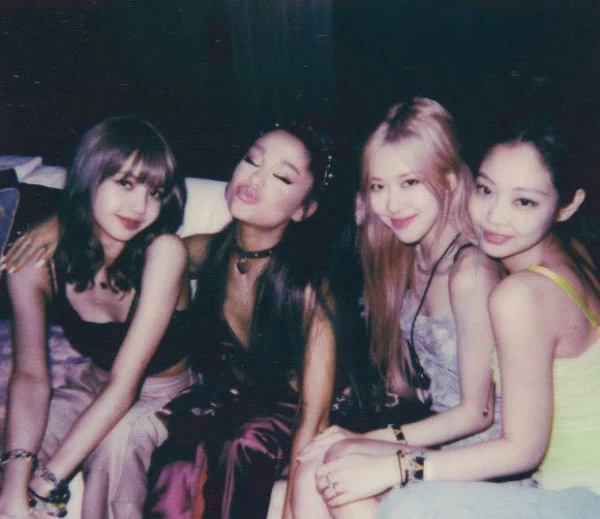 ARIANA GRANDE BLACKPINK SELENA GOMEZ ICE CREAM