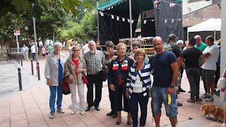 Un centenar de personas disfruta de la comida popular en las fiestas de El Regato