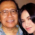Arti Kehadiran Cornelia Agatha di Pemakaman Rizal Ramli
