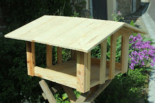 Make a dove table from pallets