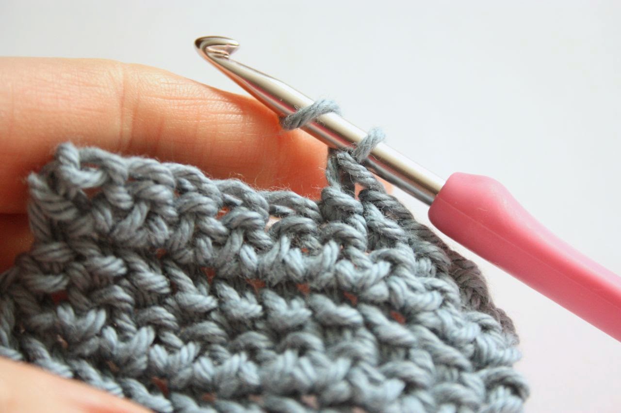 Herringbone Half Treble Crochet (HBhtr)