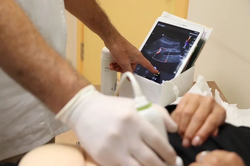Adquisición de equipamiento médico para la región de Los Lagos