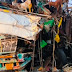 वाराणसी में खड़ी ट्रक में बकरा लदे ट्रक ने मारी-टक्कर, खलासी समेत 250 बकरों की मौत