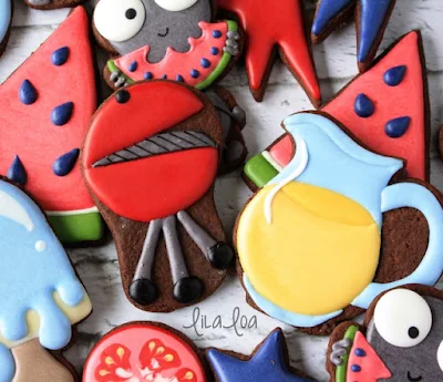 Decorated grill sugar cookies with a video tutorial