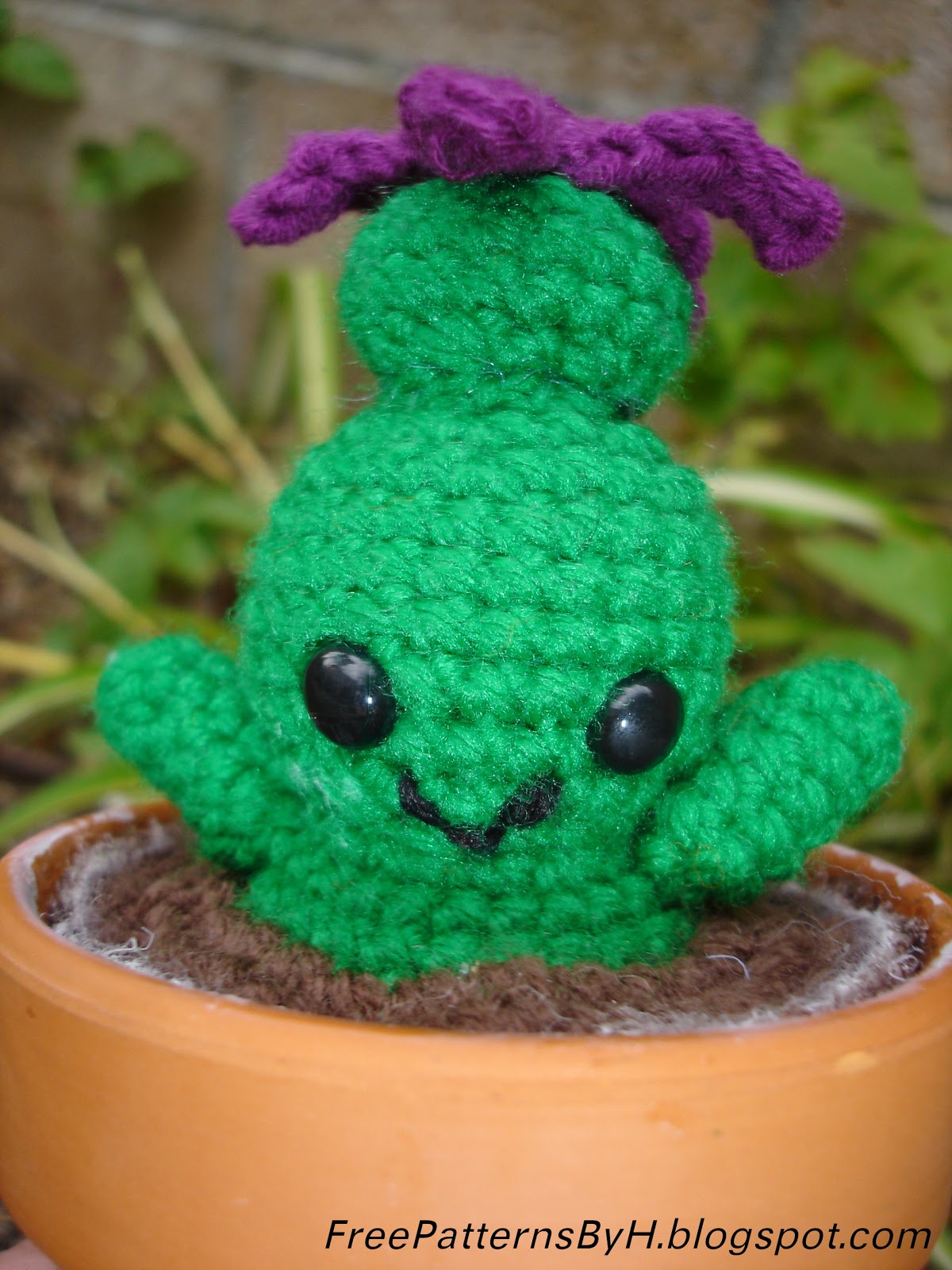 tall flower pot ideas Free Crochet Cactus Pattern | 1200 x 1600