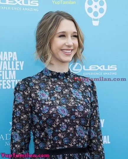 Taissa Farmiga Sexy Photos - Hot Assets Show