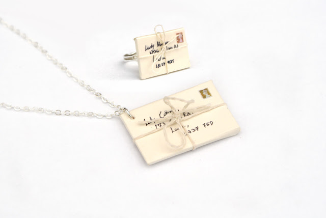 https://www.etsy.com/uk/listing/102464312/cream-envelope-gift-set-necklace-and