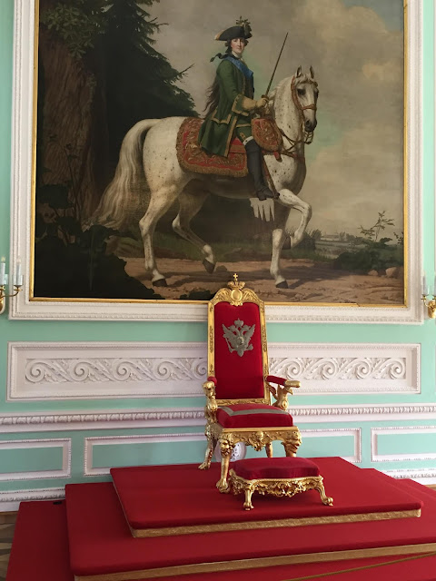 DAY THREE IN ST PETERSBURG, A TRIP TO PETERHOF PALACE