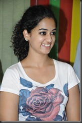 Nanditha_hot sideview pic