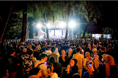Ratusan Muda Mudi Padati Konser AMPM di Harris Resort Waterfront Batam