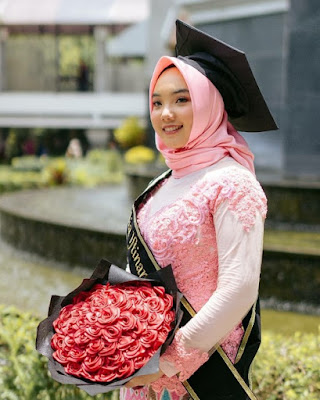 model hijab wisuda terbaru 2019