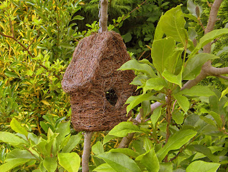 casuta pasari impletita