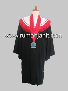 desain toga wisuda